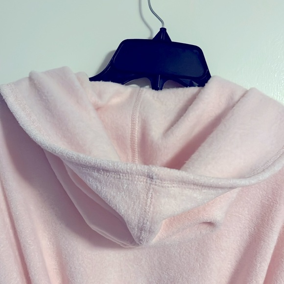 Woman’s Bali  soft and comfy robe with hood. Wrap style . - Picture 3 of 3